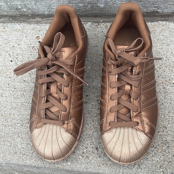 Bronze Adidas superstars - Picture 2 of 8